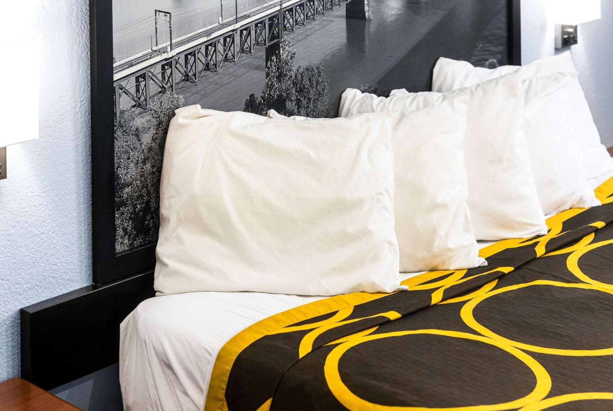 Super 8 By Wyndham Pittsburgh/Monroeville Esterno foto