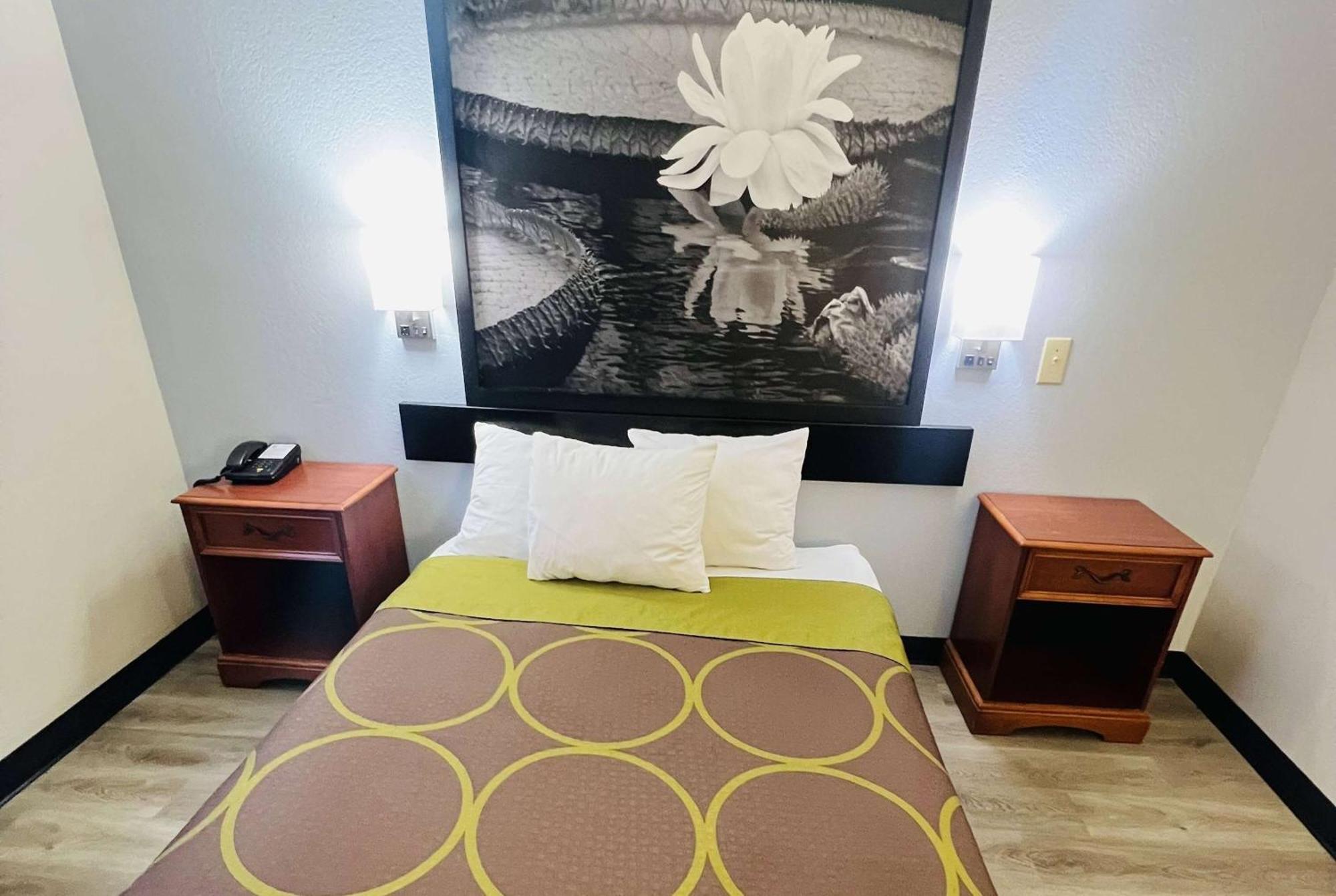 Super 8 By Wyndham Pittsburgh/Monroeville Esterno foto