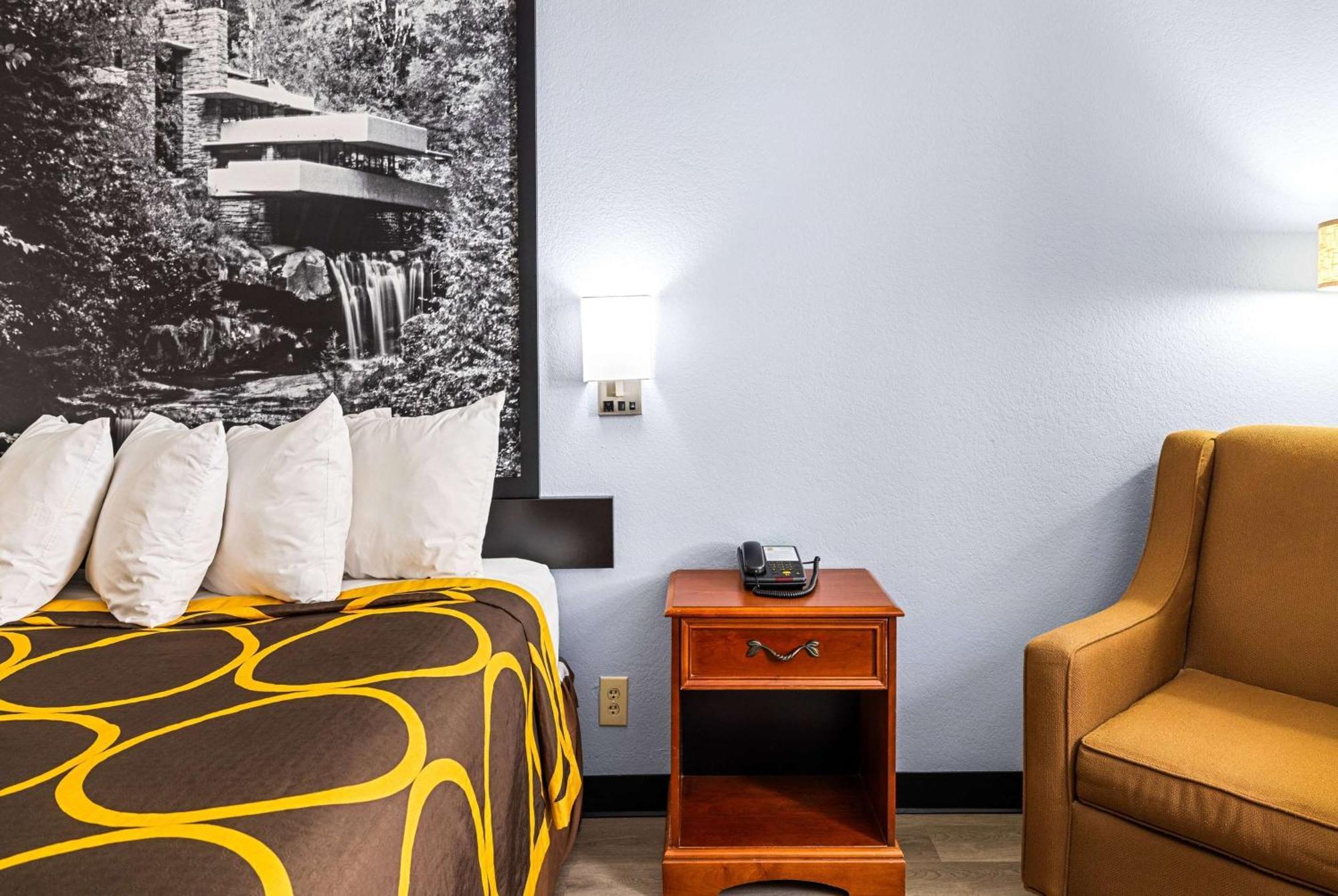 Super 8 By Wyndham Pittsburgh/Monroeville Esterno foto