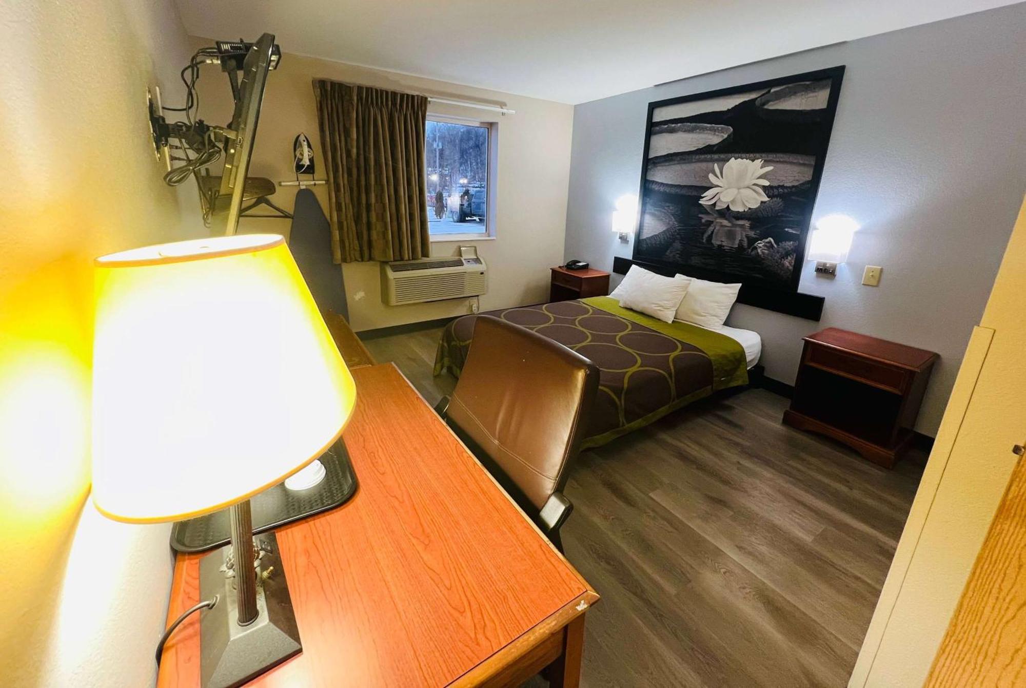 Super 8 By Wyndham Pittsburgh/Monroeville Esterno foto
