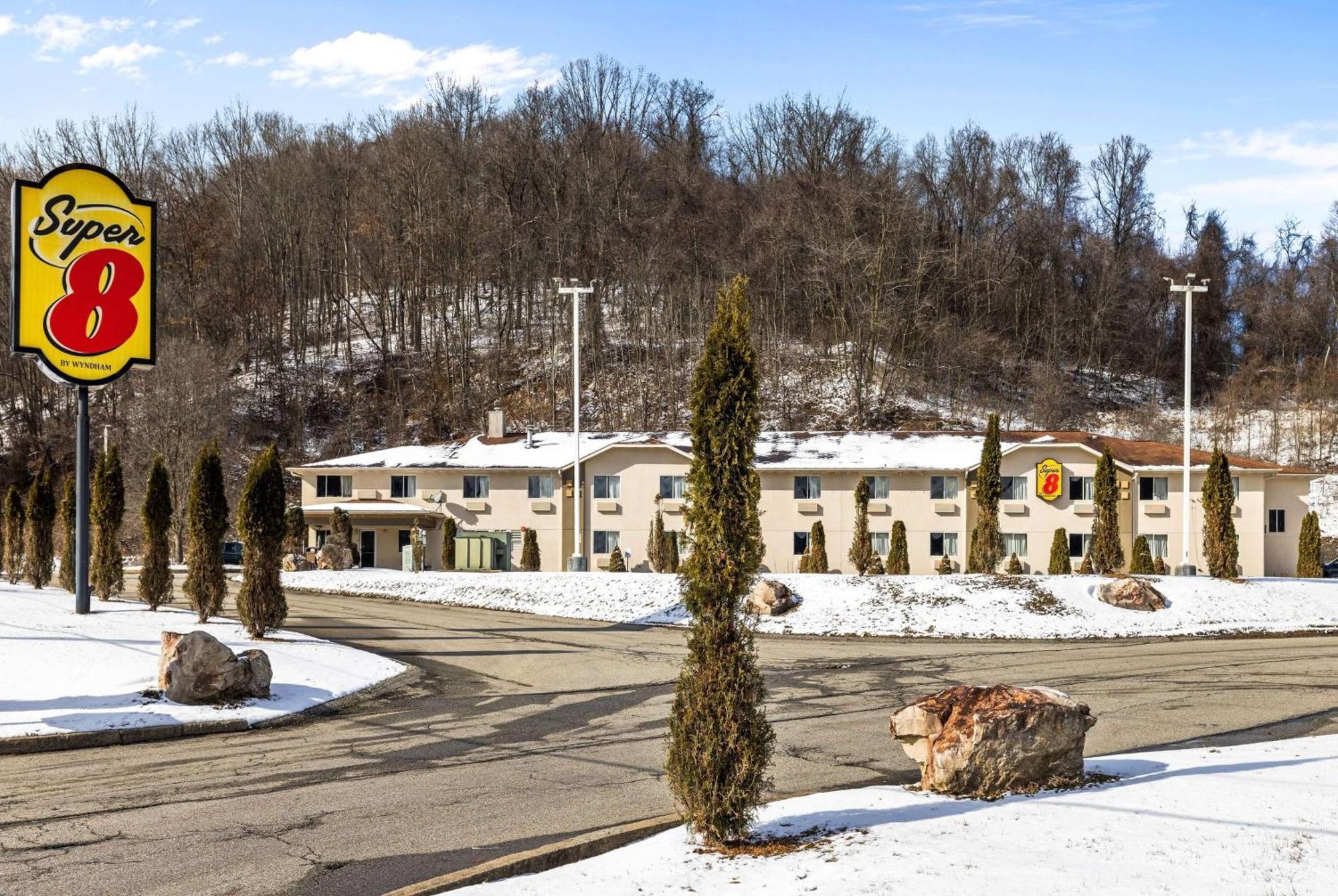Super 8 By Wyndham Pittsburgh/Monroeville Esterno foto
