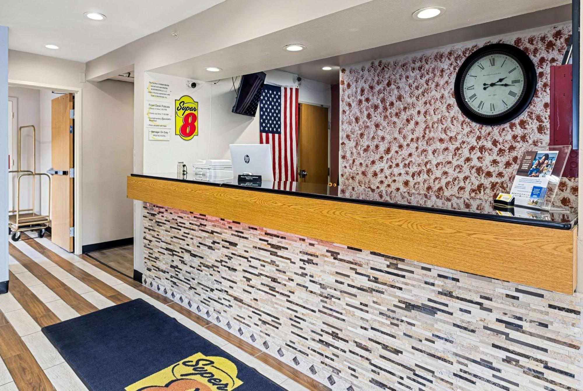 Super 8 By Wyndham Pittsburgh/Monroeville Esterno foto